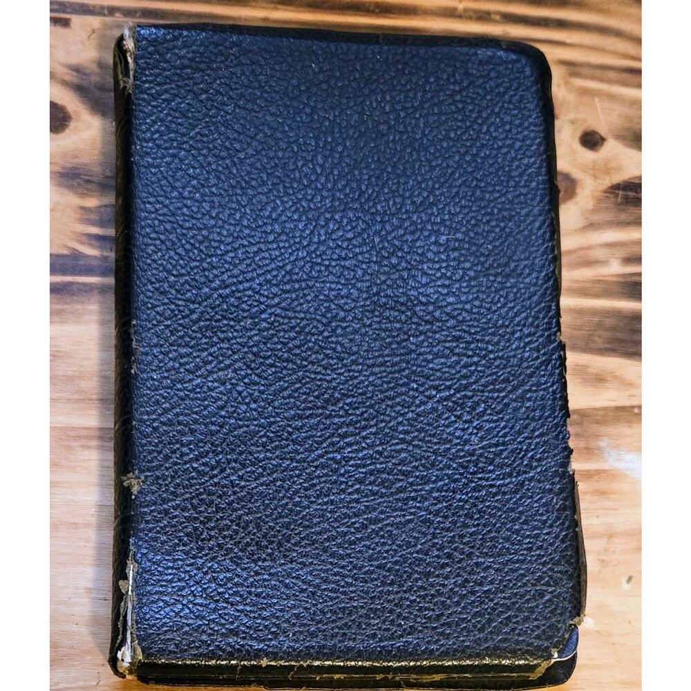 Holy Bible Old And New Testament Vintage Softcover Reference Edition Estate Find